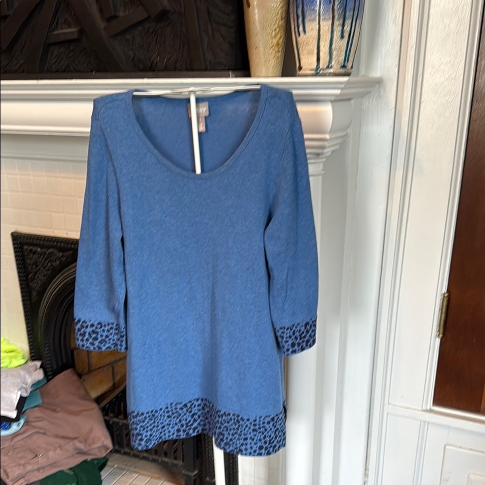 Chicos leopard print knit top. Worn 5-6x.‎ Retail 79